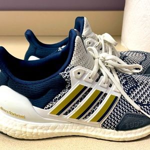 Mens Ultra boost and it’s in good condition